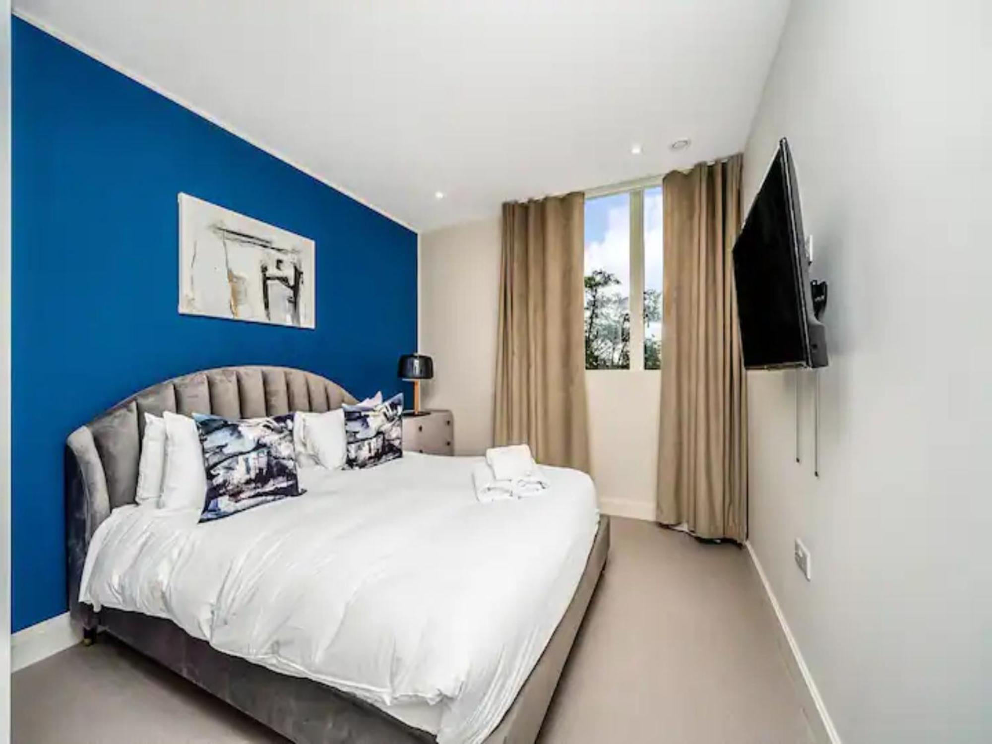Ferienwohnung Pass The Keys Penthouse Oasis In Trendy Fulham London Exterior foto